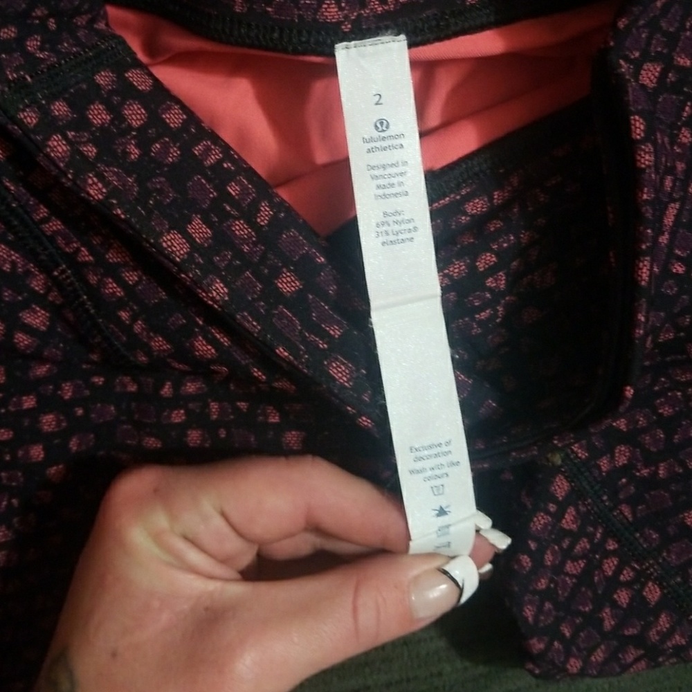 Wonder under crop 111 Rare!! NWOT - Picture 3 of 6